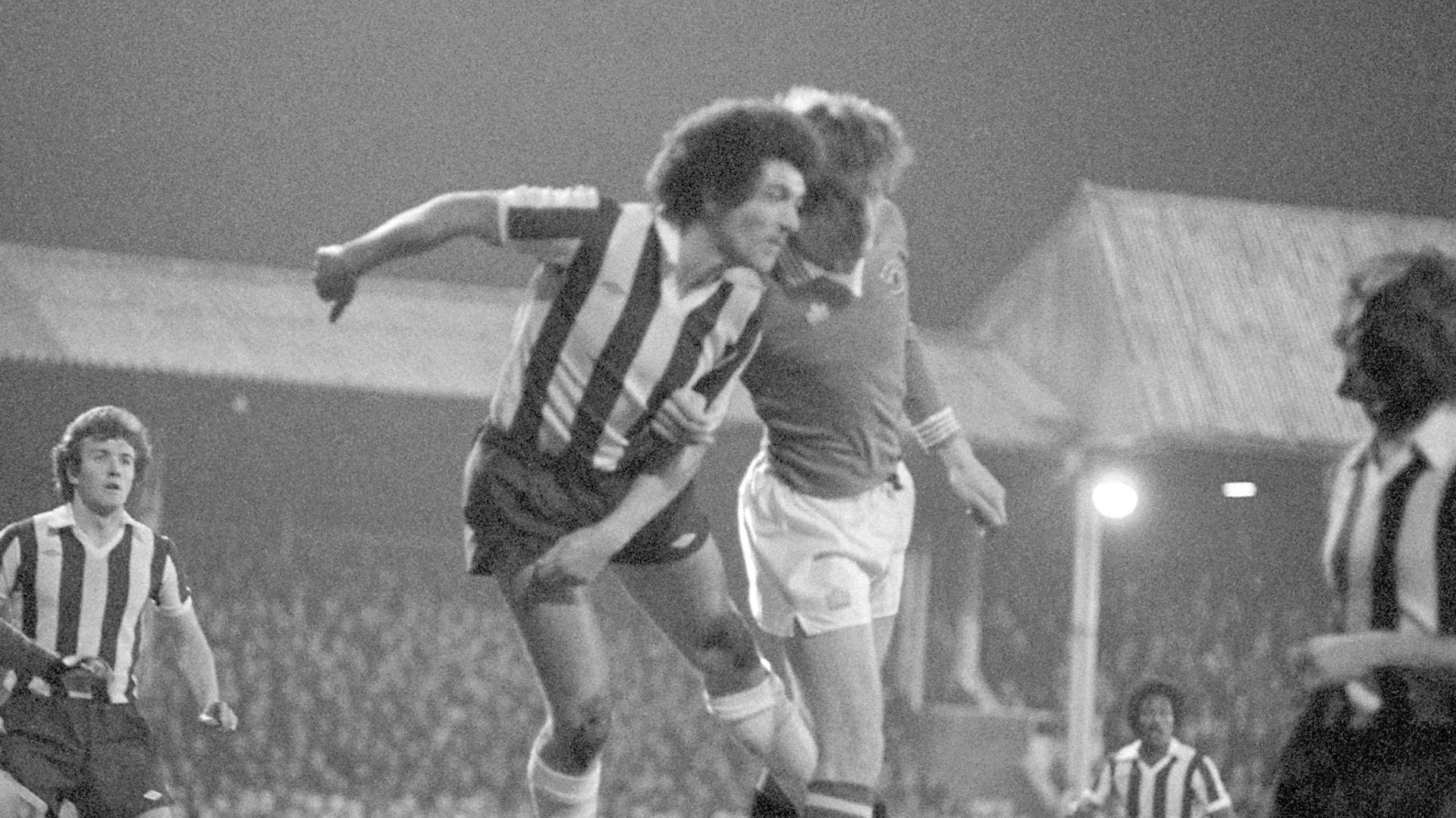 Ex-Man United star said heading ball ‘hasn’t helped’ following dementia diagnosis before death