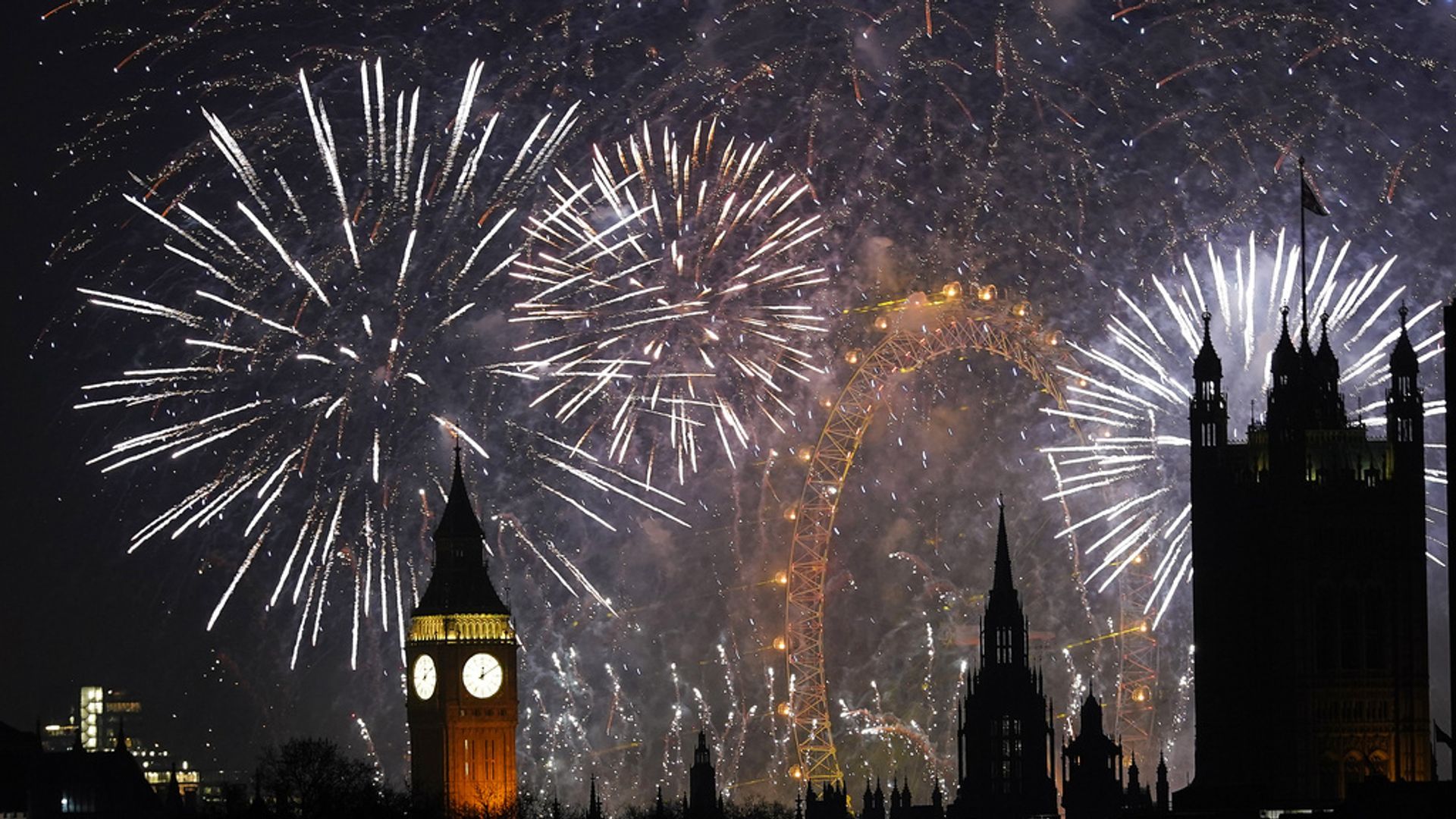 London and Edinburgh welcome 2026 with spectacular displays