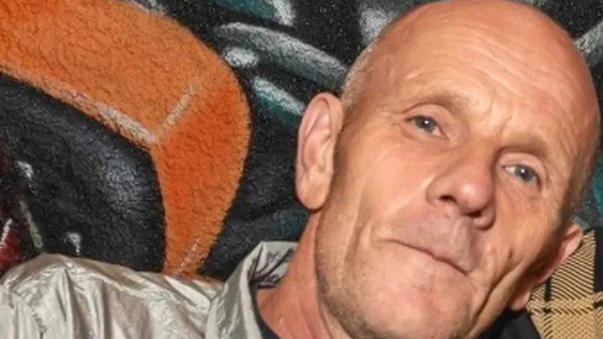 Man died in fall tying flags to lamp posts, inquest told