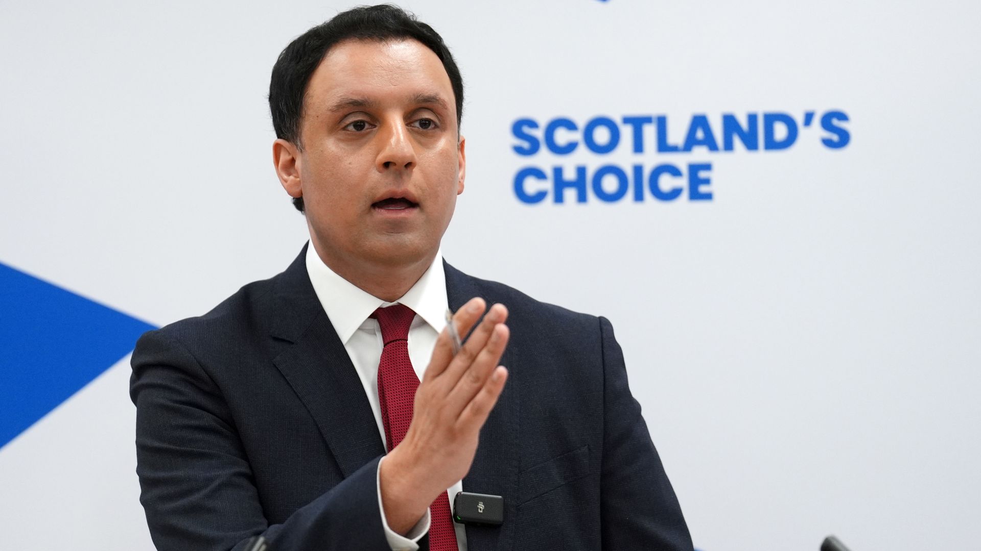 Scottish Labour commits to banning transgender women from female prisons if Sarwar becomes FM