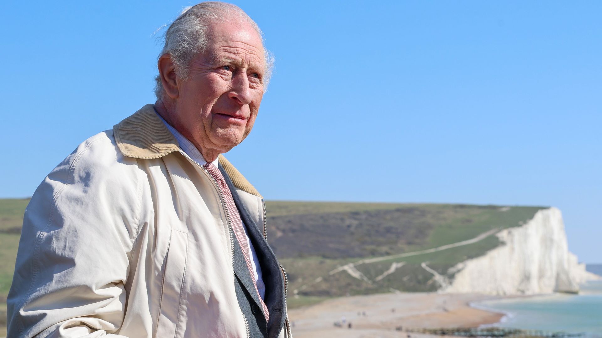 King launches world’s longest coastal walking route