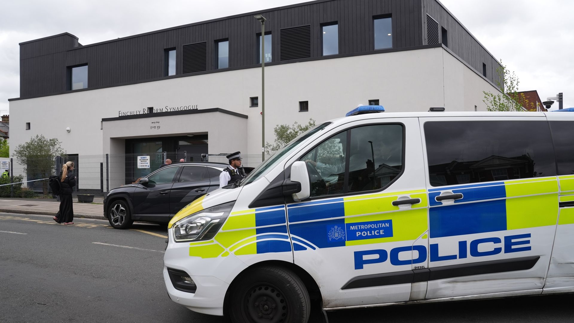 Arrests after attempted arson attack on synagogue