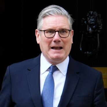 Privileges probe into Starmer unlikely, but potentially dangerous