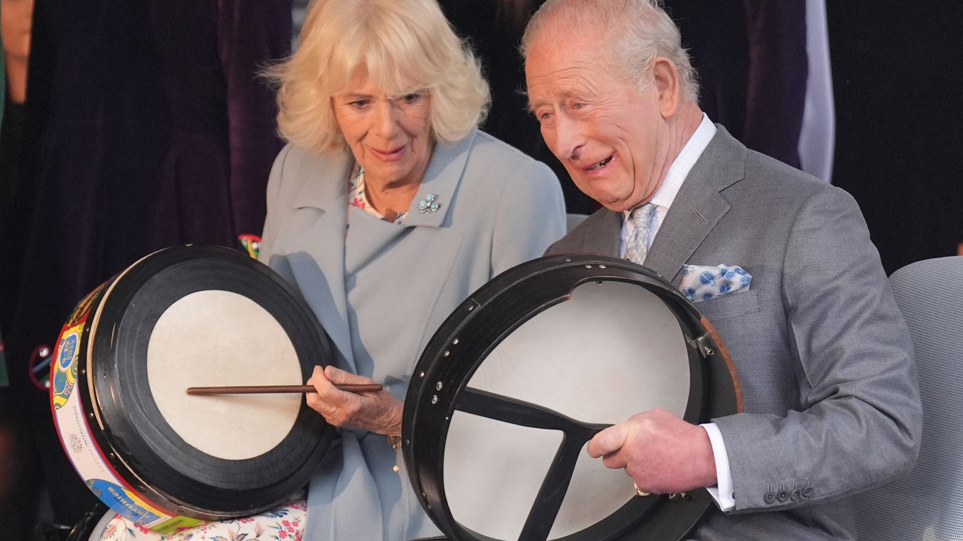 King and Queen arrive in Belfast amid tight security