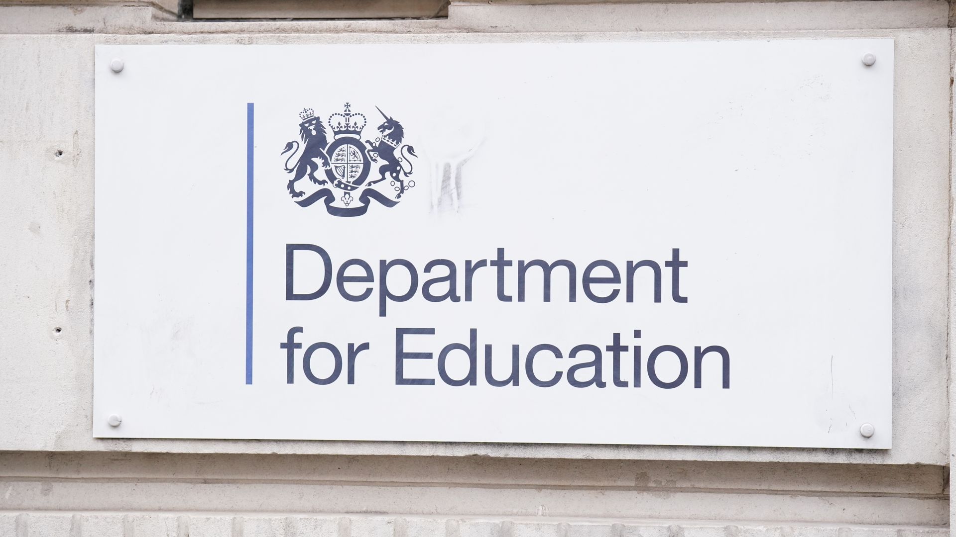 ‘Students were misled’: Top committee chair issues stinging criticism of university loans