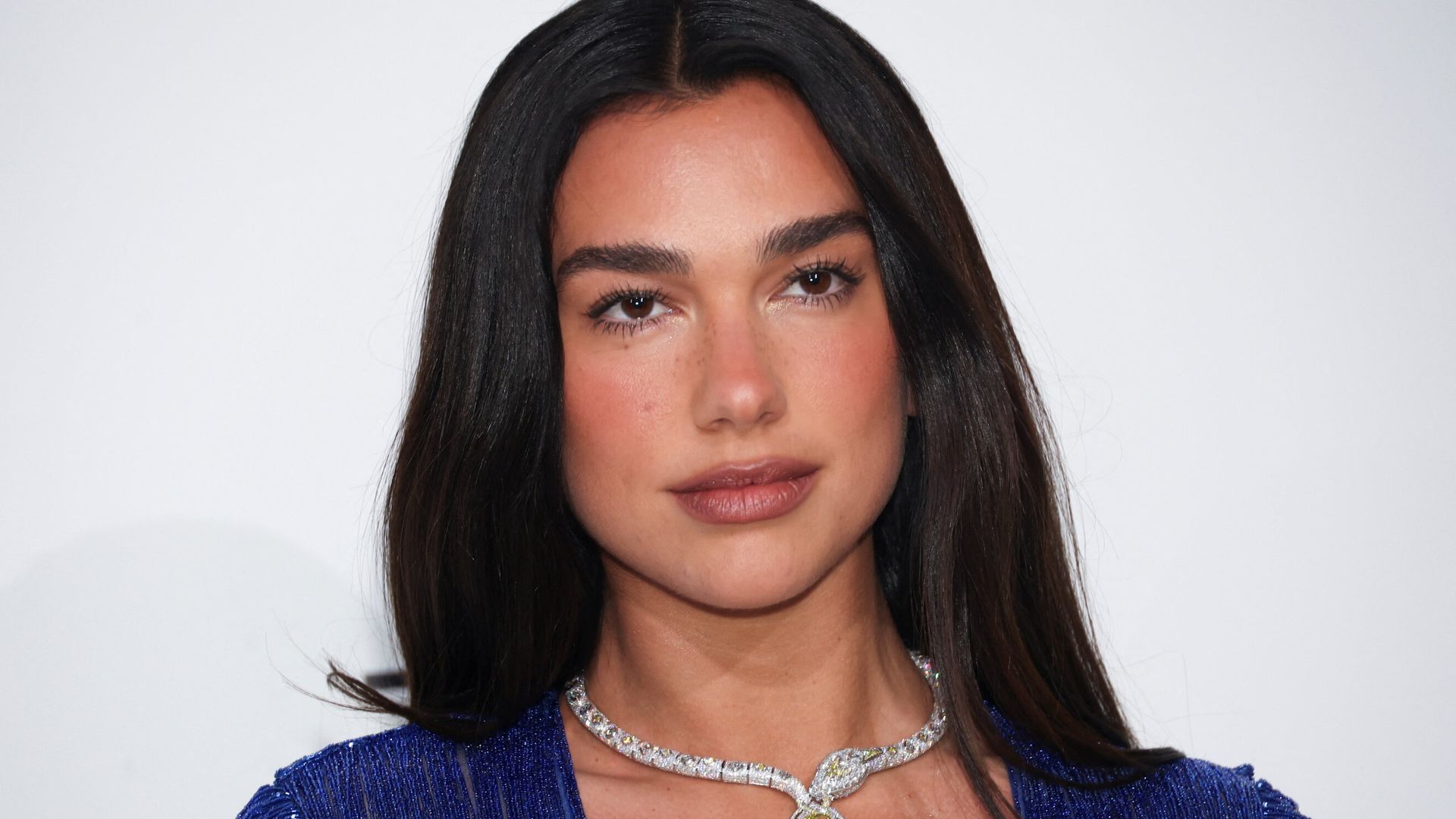 Dua Lipa sues Samsung for m