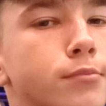 Four teenagers drown as UK experiences heatwave