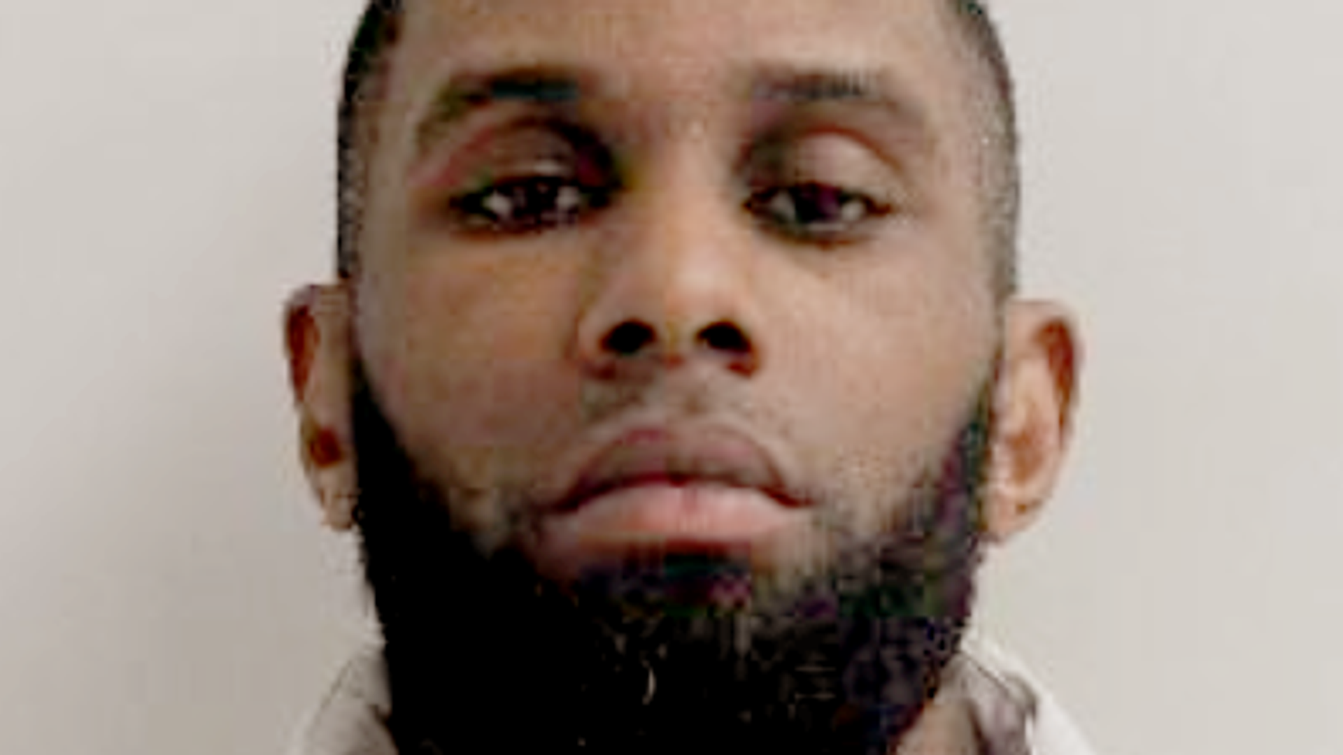 Man shouted ‘I will kill you Jews’ outside synagogue and threatened to blow up schools