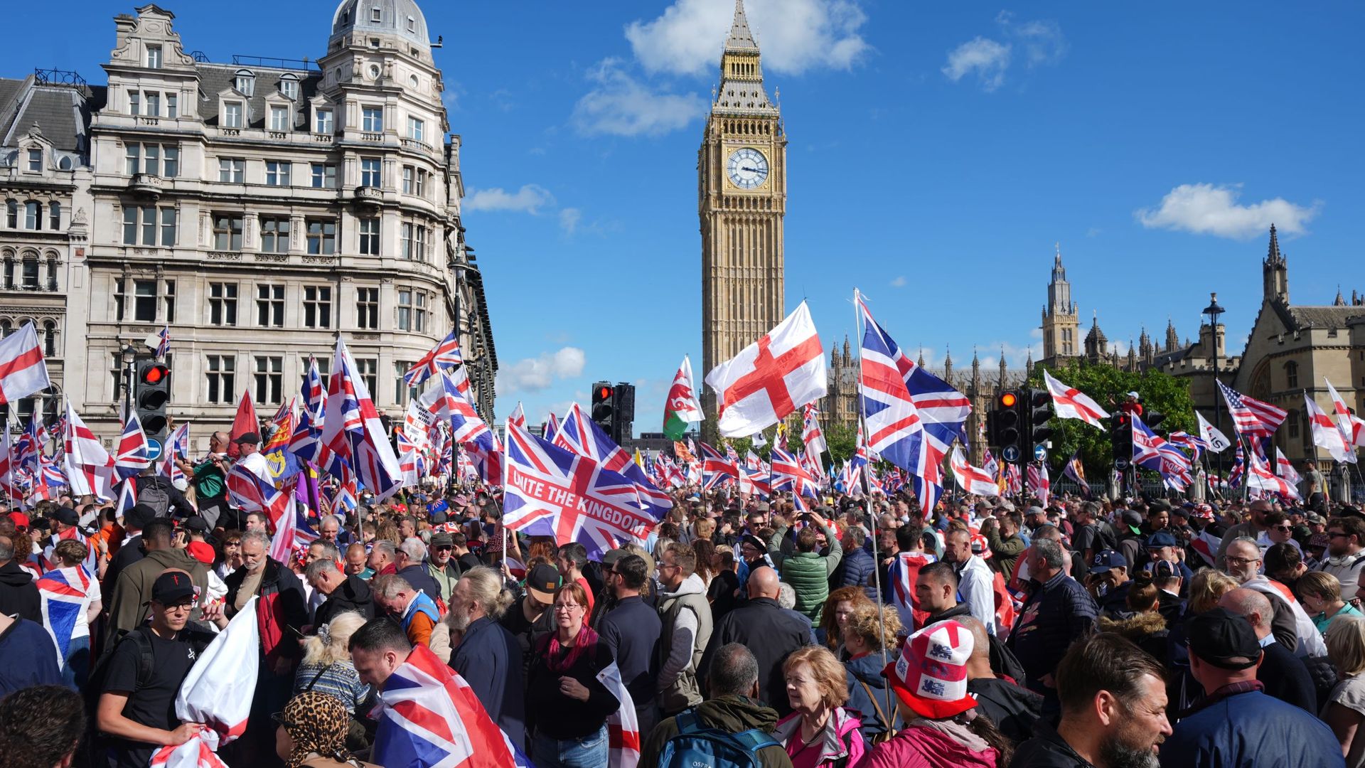 Met Police’s ‘unprecedented’ operation to prevent trouble at rival protests