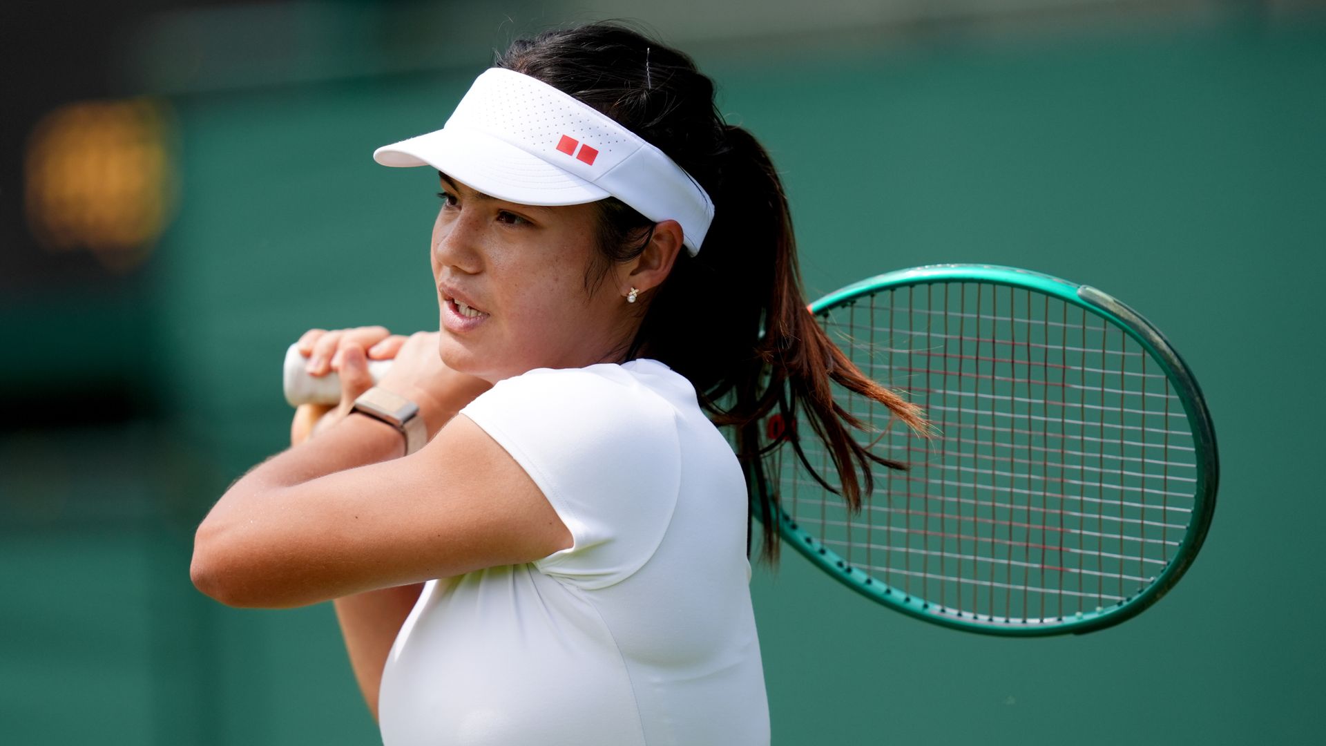 Emma Raducanu withdraws from Wimbledon with stress fracture