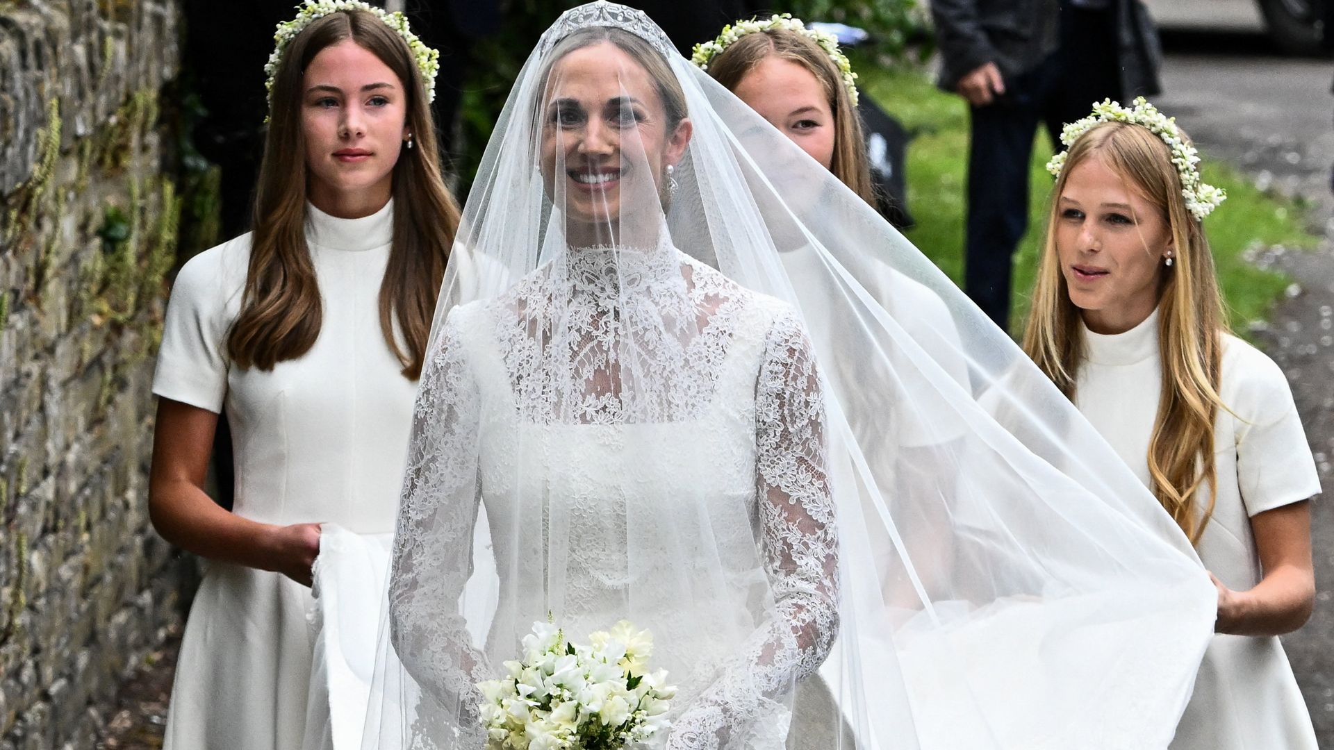 King’s nephew Peter Phillips marries NHS nurse Harriet Sperling