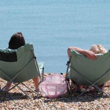 UK weather: Met Office forecasts increased likelihood of a hot summer