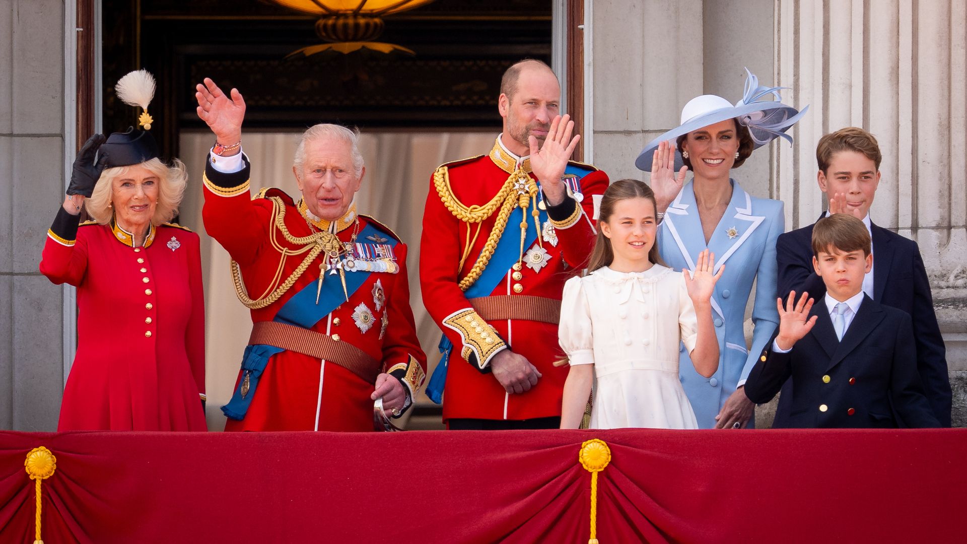 £370m to refurbish Buckingham Palace  – but King won’t live there
