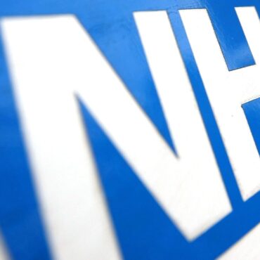 NHS approves first new ovarian cancer treatment for 20 years