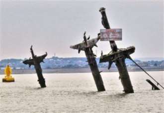 Bomb ship’s iconic masts to be sent to tourist attraction