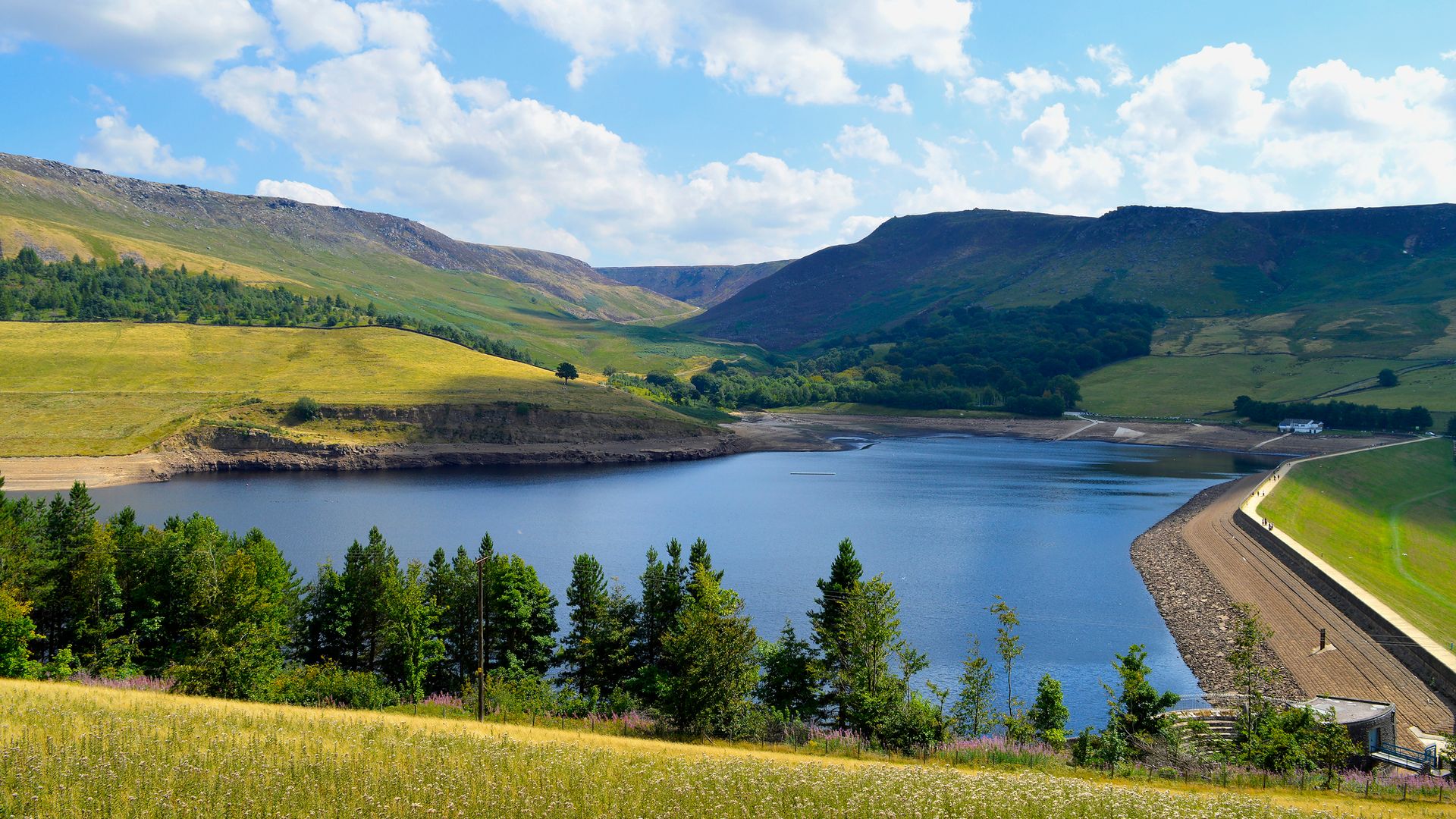 Two teenagers die in open water during heatwave