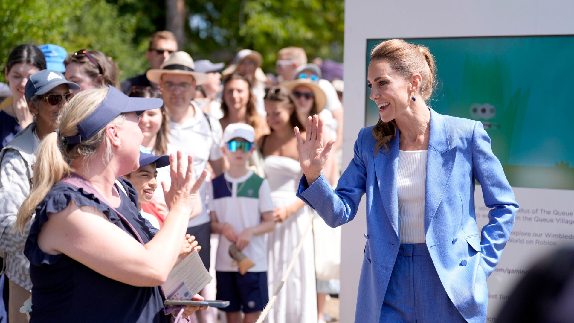 Kate breaks tradition at Wimbledon – as she watches match beside tennis star