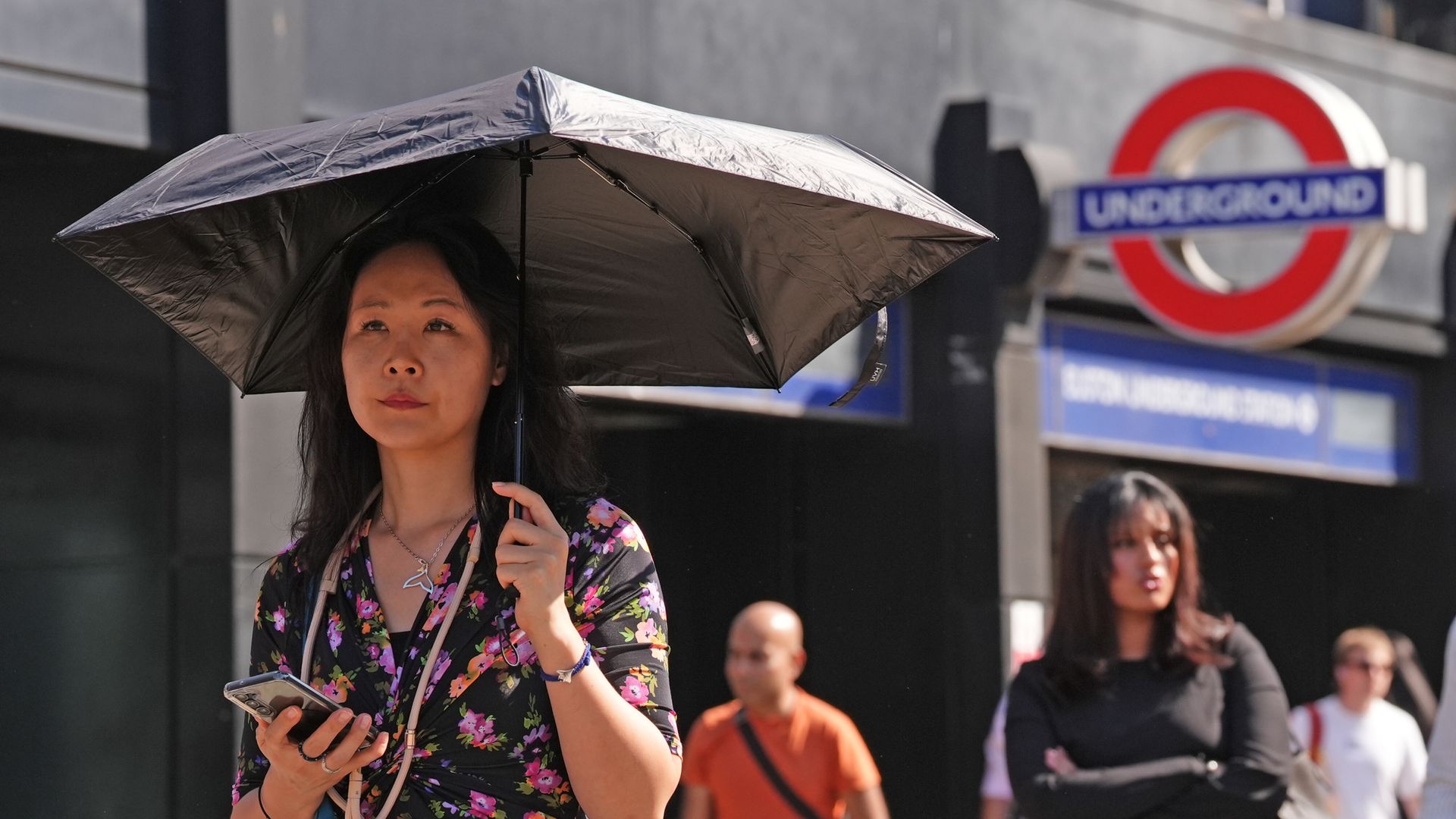 More amber heat health alerts issued – as World Cup and heatwaves drive record NHS demand