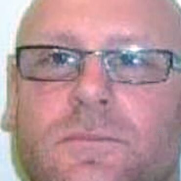 Manhunt for child rapist who escaped while on leave