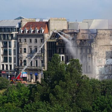 City centre street in Edinburgh reopens after major fire gutted historic building