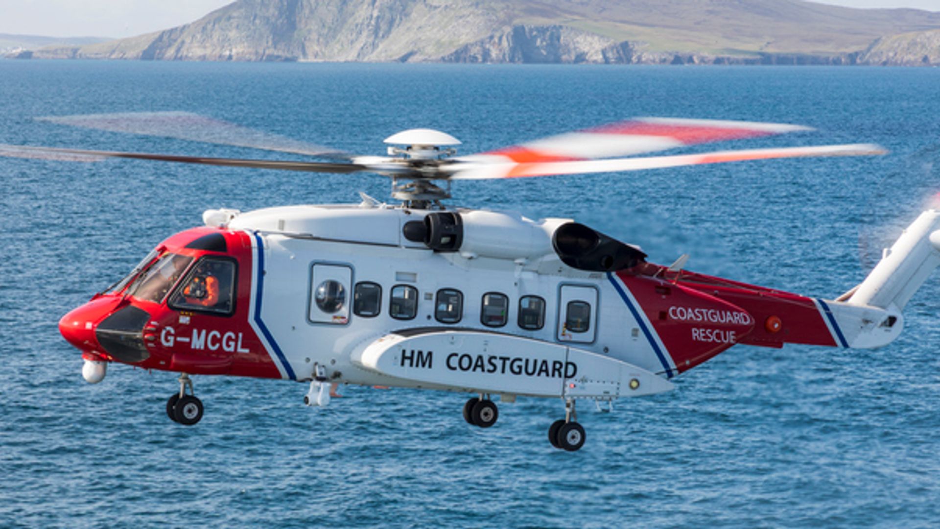 ‘No trace’ of two missing crew after fishing boat sinks in English Channel