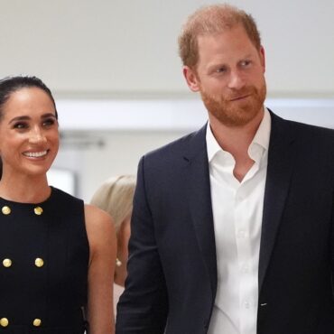 Harry and Meghan criticise ‘extraordinarily reckless’ paparazzi at children’s school