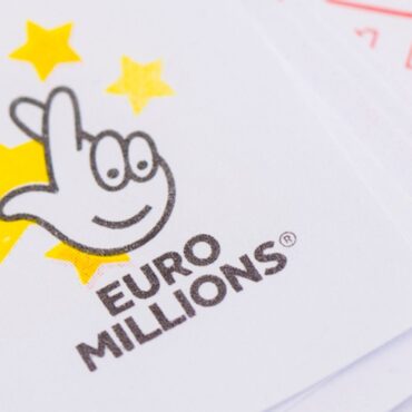 Single UK ticket-holder wins £111m Euromillions jackpot