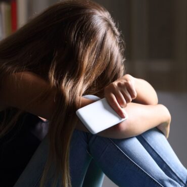 Tech firms urged to block nude images on children’s smartphones