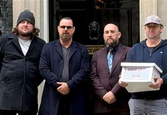 Danny Dyer in Downing Street to hand in Kent water quality petition