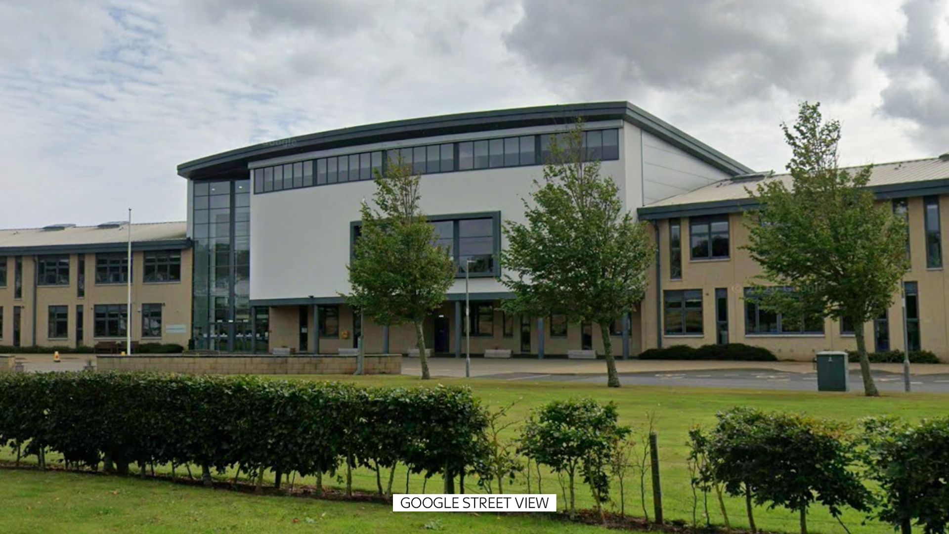 Teacher struck off after ‘low-cut crop top’ comment to schoolgirl