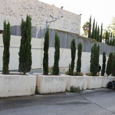 British consulate in Jerusalem to become ‘UK Mission’ as Israel announces diplomats to leave